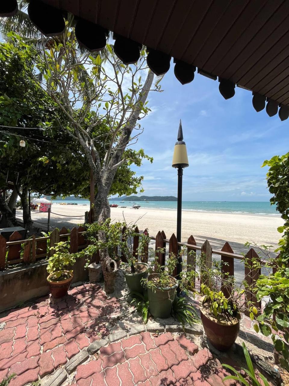 Sandy Beach Resort By Casa Loma Pantai Cenang  Extérieur photo